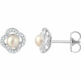 652727 / Set / 14K White / PAIR / Wypolerowane / White Freshwater Cultured Pearl And 1 / 6 Ctw Diamond Earrings